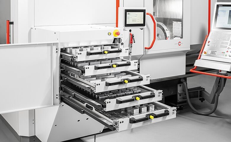 HERMLE RS 05-2 ROBOT SYSTEM WITH AUTOMATIC FINGER CHANGE – GRIPPING, CLAMPING, STOCKING AND MACHINING – AND THIS AROUND THE CLOCK